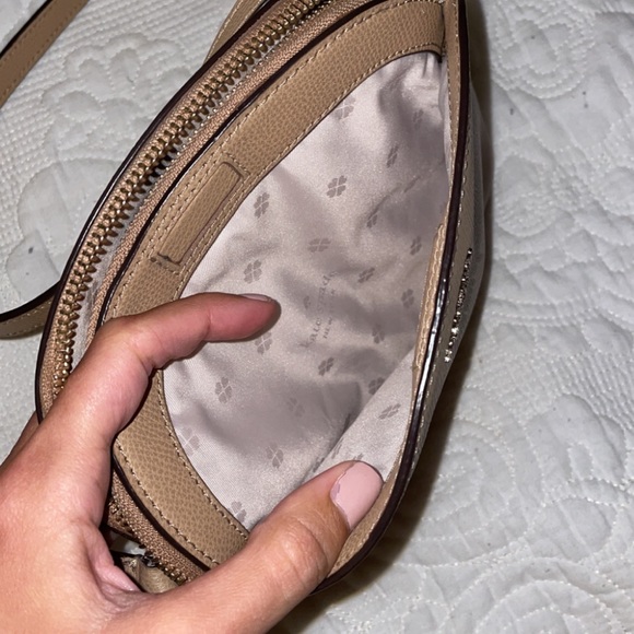 Kate Spade purse - Picture 3 of 4